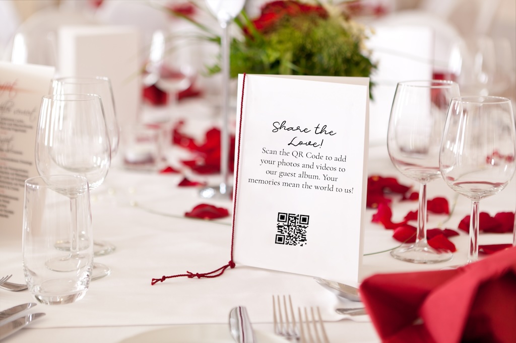 OurEventAlbum Launches Bilingual Quinceañera Photo Album with Instant QR Sharing